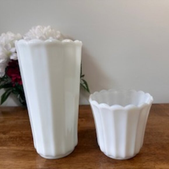 Vintage Milk Glass Vase and Planter Set – Scalloped Edge White Ribbed Pedestal S - Picture 1 of 5